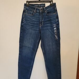 NWT American Eagle High Rise Mom Stretch Jeans